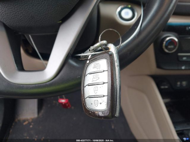 Hyundai TUCSON Se Plus Image 11