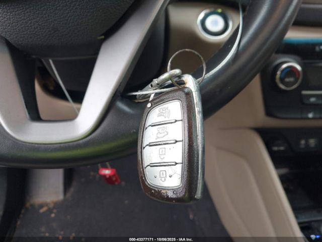 Hyundai TUCSON Se Plus Image 11