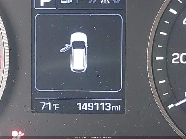 Hyundai TUCSON Se Plus Image 2