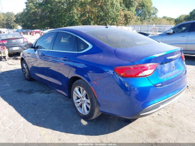 Chrysler 200 Limited Image 8