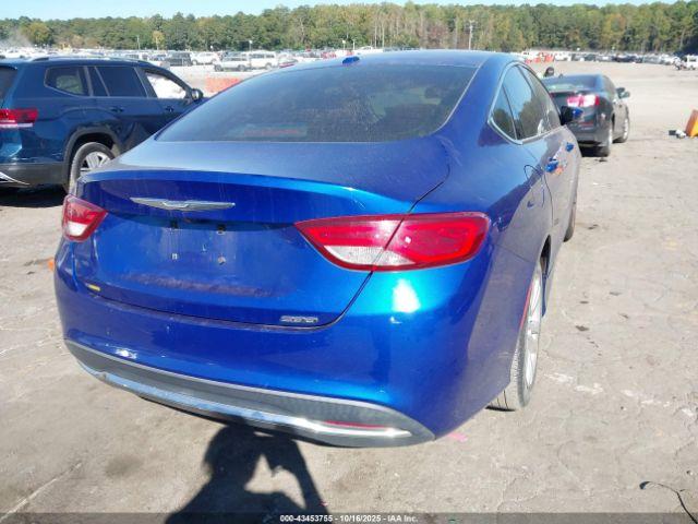 Chrysler 200 Limited Image 6