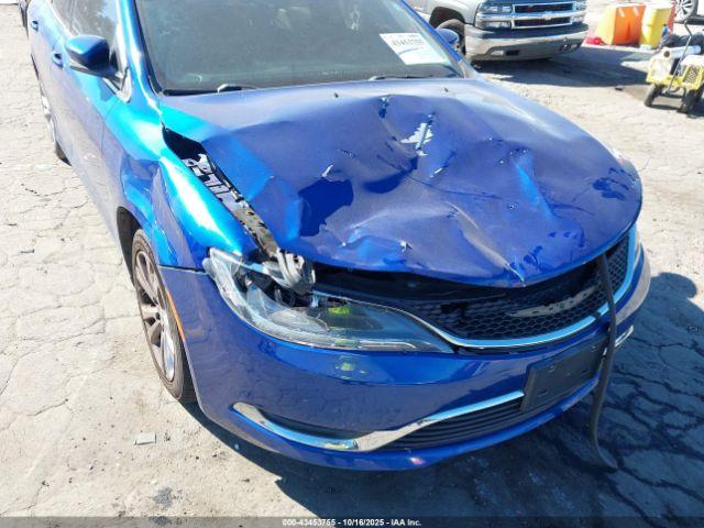 Chrysler 200 Limited Image 11