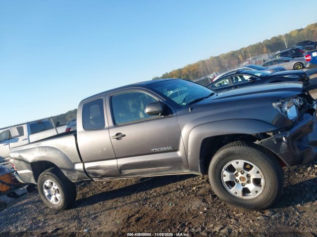 Toyota Tacoma Prerunner Image 14