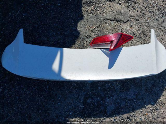 Hyundai ELANTRA Sel Image 8