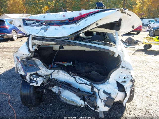 Hyundai ELANTRA Sel Image 2