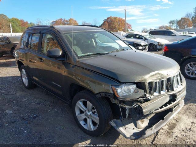  Salvage Jeep Compass