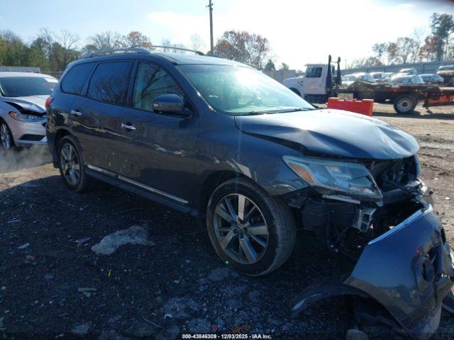  Salvage Nissan Pathfinder
