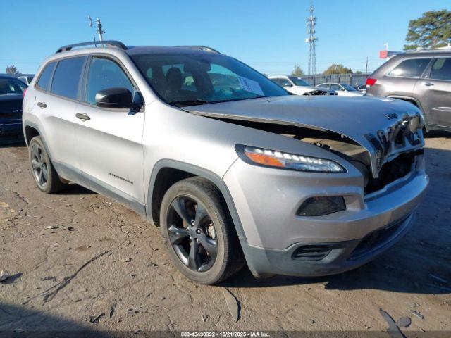  Salvage Jeep Cherokee