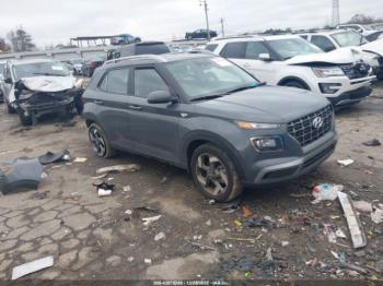  Salvage Hyundai VENUE