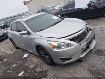 Salvage Nissan Altima