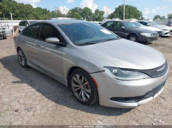  Salvage Chrysler 200