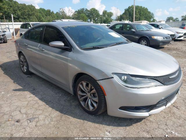  Salvage Chrysler 200
