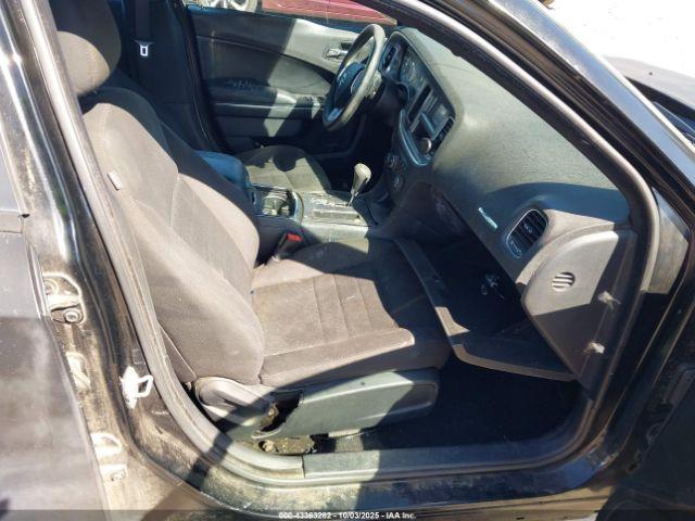 Dodge Charger Se Image 2