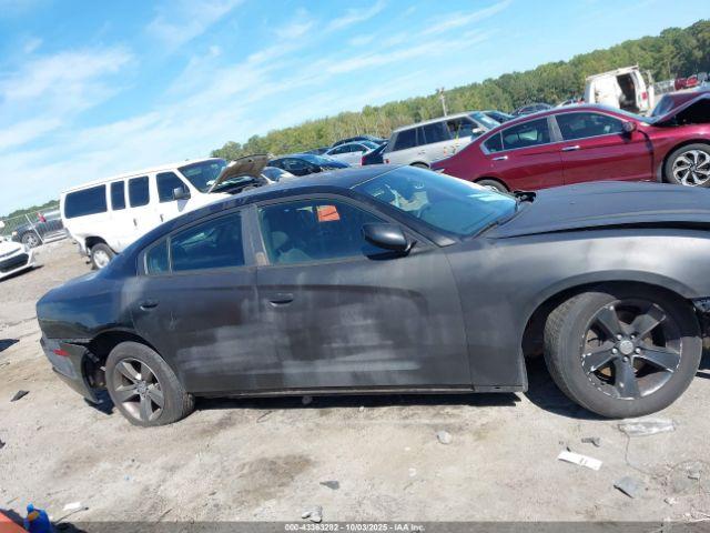 Dodge Charger Se Image 12