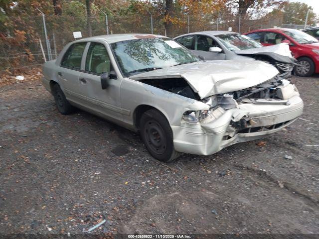  Salvage Ford Crown Victoria