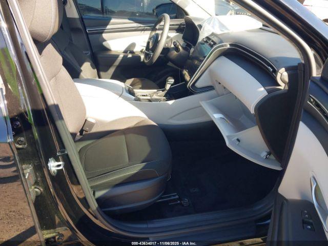 Hyundai TUCSON Sel Image 16