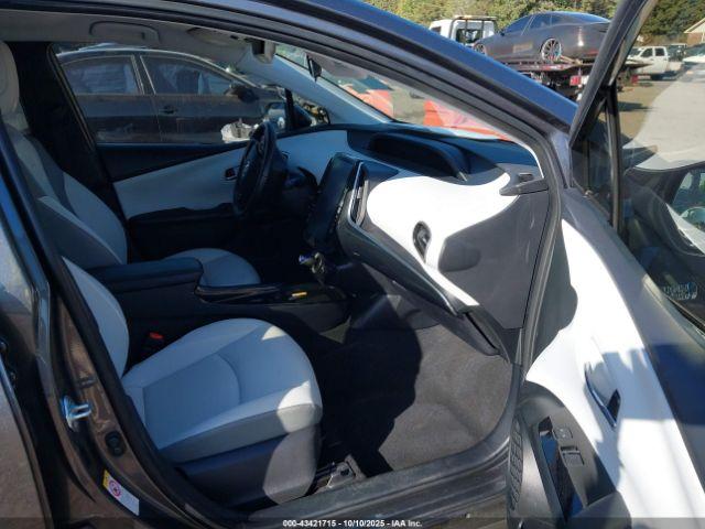 Toyota Prius Prime Xle Image 7