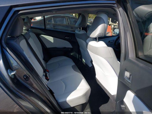 Toyota Prius Prime Xle Image 10