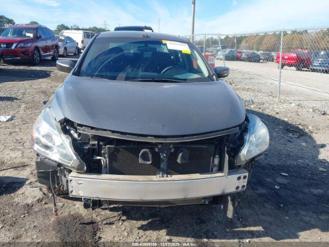 Nissan Altima 2.5 S Image 8