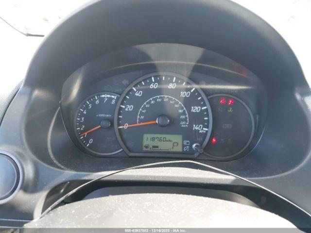 Mitsubishi Mirage Es Image 12