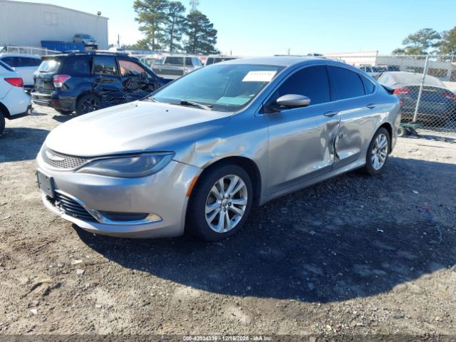 Chrysler 200 Limited Image 3