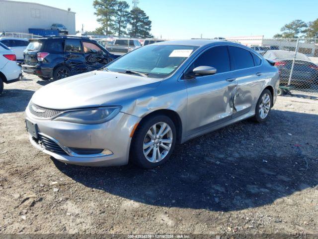 Chrysler 200 Limited Image 3