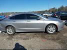 Chrysler 200 Limited Image 15