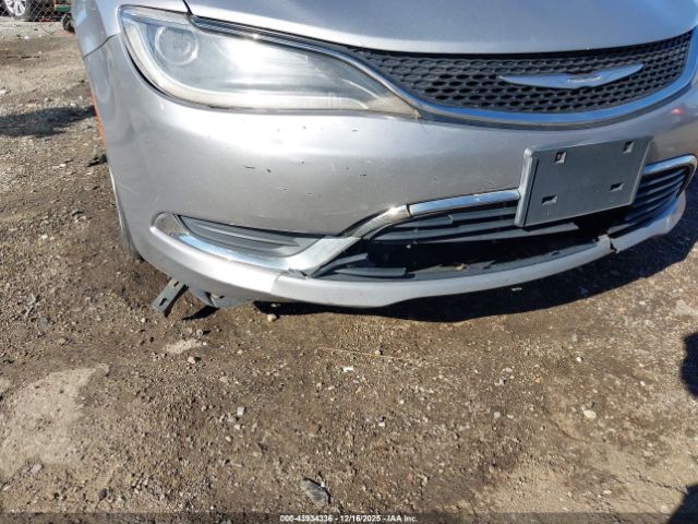 Chrysler 200 Limited Image 5