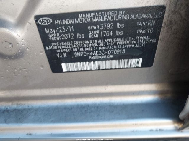 Hyundai ELANTRA Gls Image 16