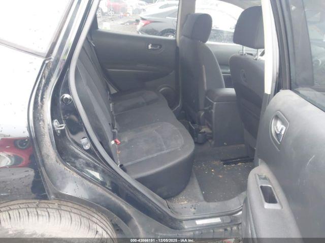 Nissan Rogue S Image 16