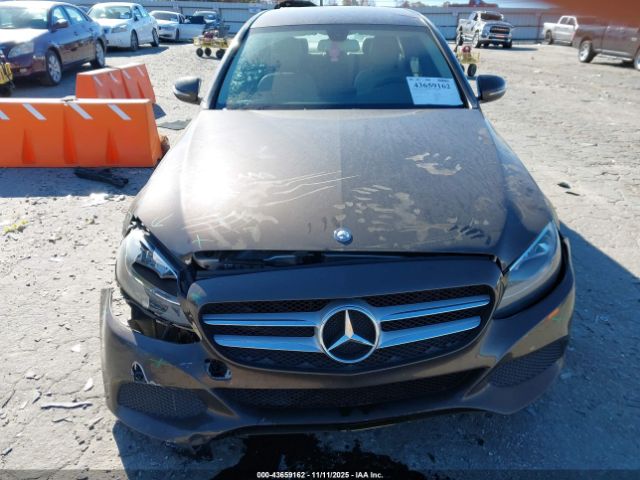 Mercedes-Benz C-Class 4matic Image 5