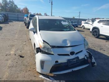  Salvage Toyota Prius