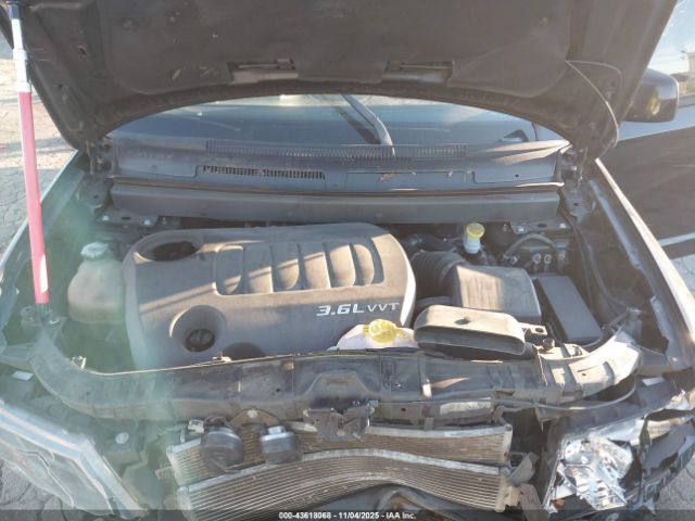 Dodge Journey Crossroad Image 6