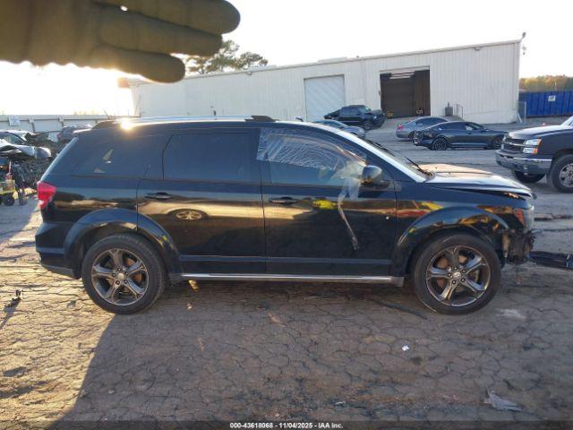 Dodge Journey Crossroad Image 7