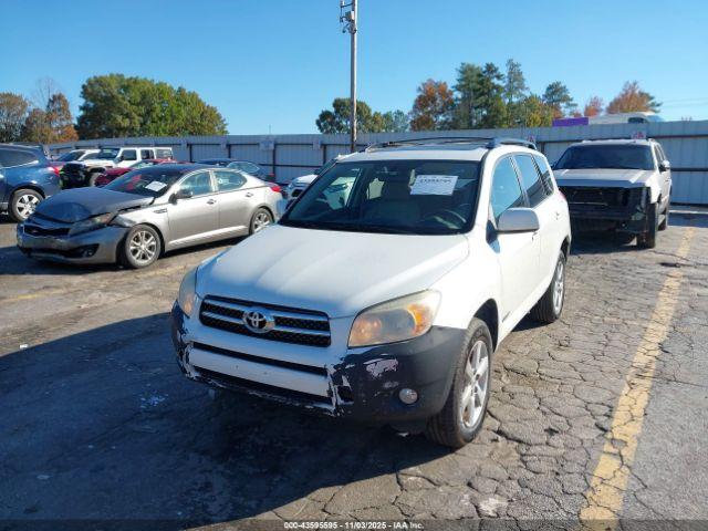 Toyota RAV4 Limited Image 9