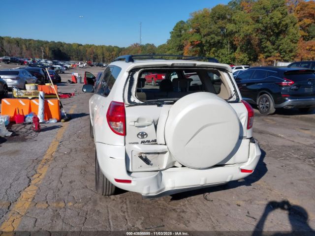 Toyota RAV4 Limited Image 13