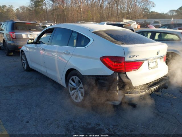 BMW 5 Series Image 8