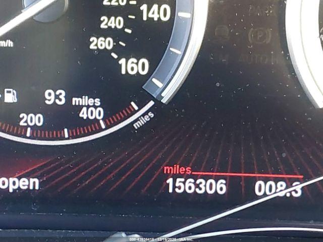 BMW 5 Series Image 10