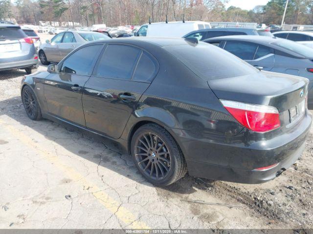 BMW 5 Series Image 2