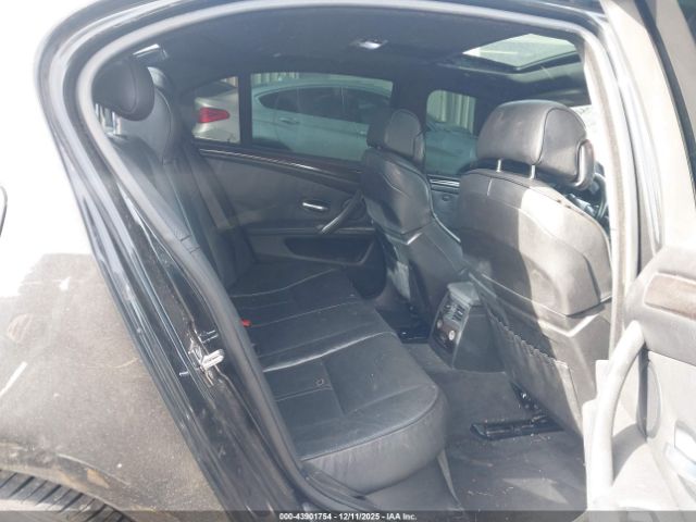 BMW 5 Series Image 9