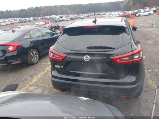 Nissan Rogue S Fwd Xtronic Cvt Image 16