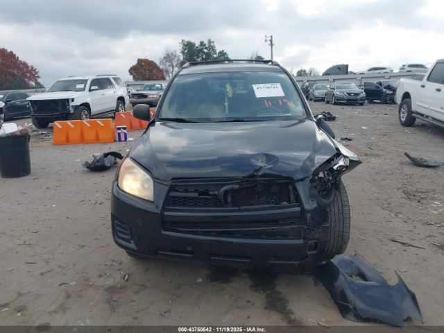 Toyota RAV4 Image 12