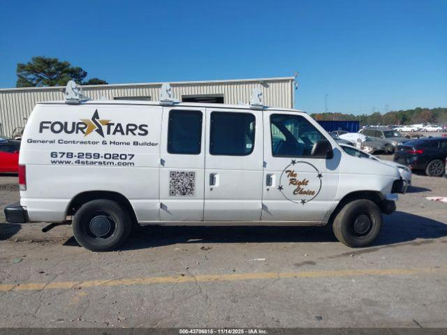 Ford E-150 Image 12