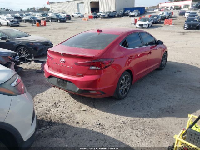 Hyundai ELANTRA Limited Image 16