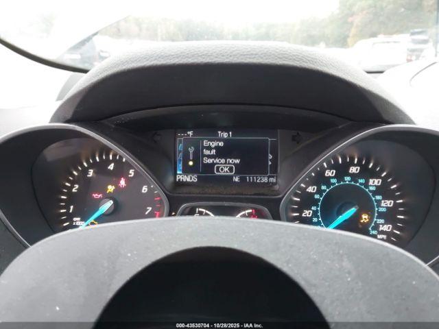 Ford Escape Titanium Image 13