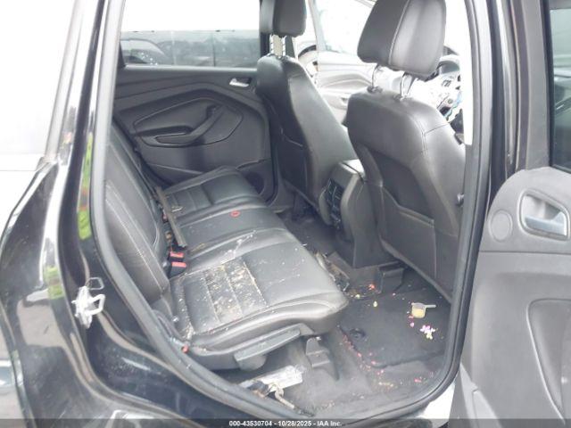 Ford Escape Titanium Image 5