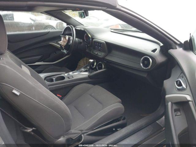 Chevrolet Camaro Rwd  1lt Image 5