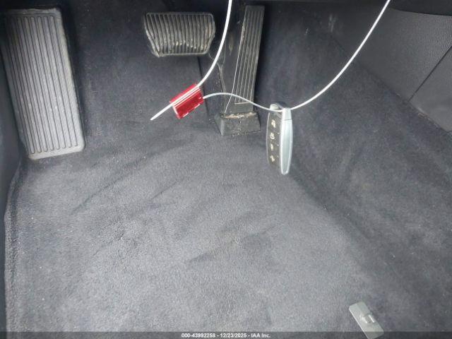 Genesis G80 3.8 Image 9