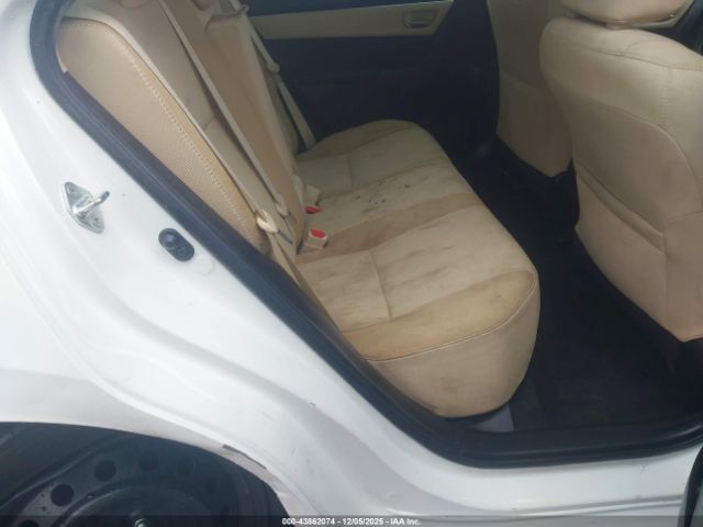 Toyota Corolla Le Image 4