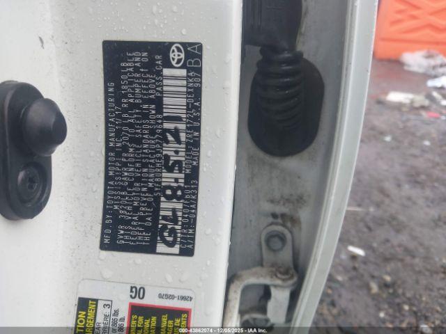 Toyota Corolla Le Image 5